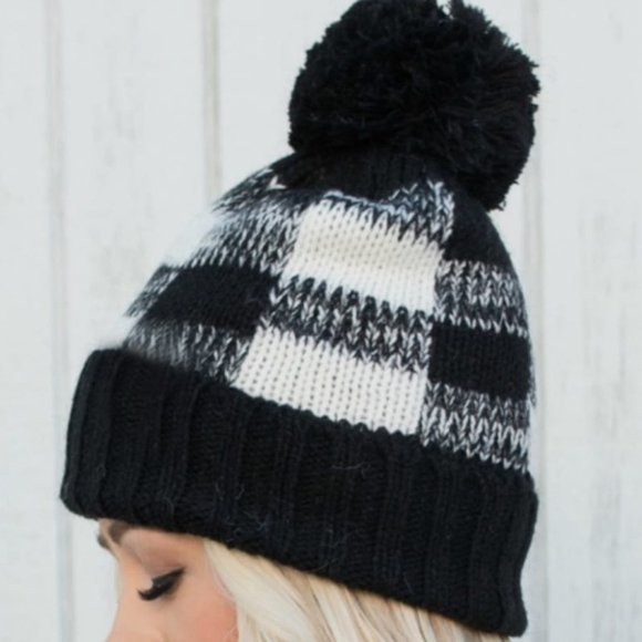 1 LEFT! Buffalo Check Plaid Beanie Pom Winter Hat - Picture 2 of 5